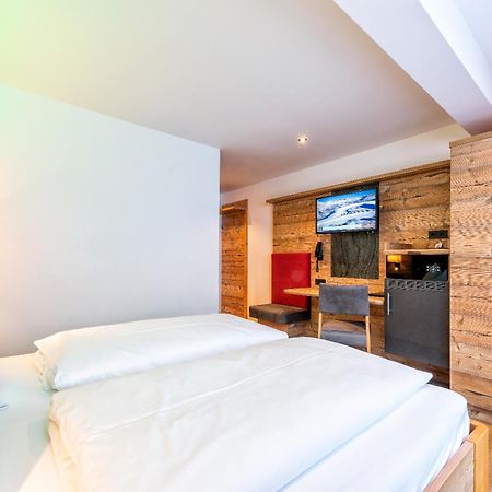 Hotel Garni Siegmundshof - Inclusive Joker Card Im Sommer Saalbach-Hinterglemm Room photo