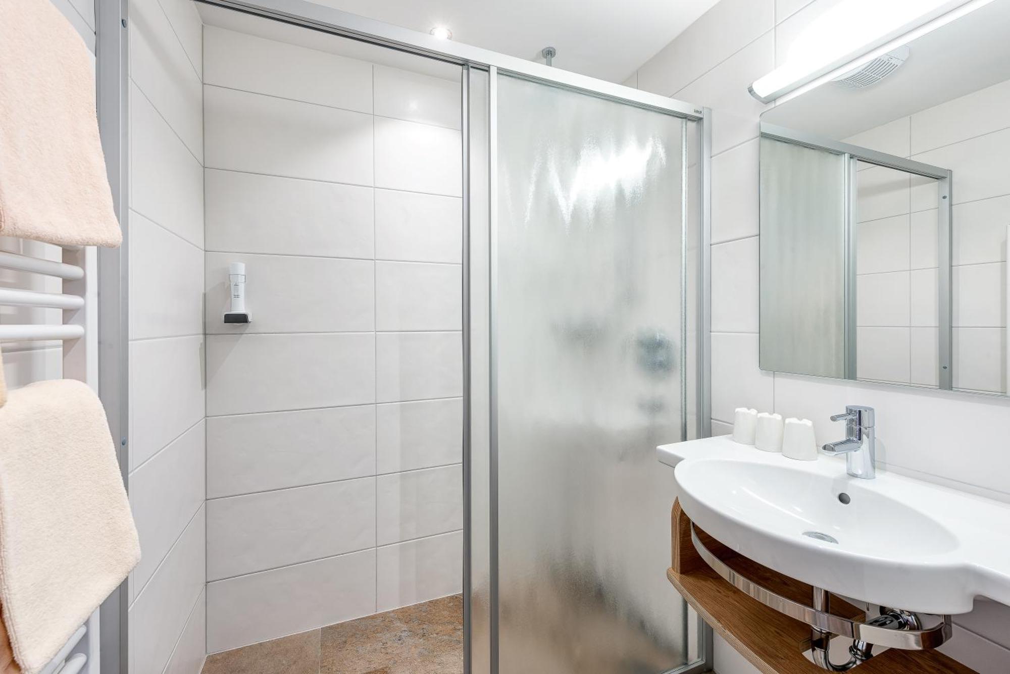 Hotel Garni Siegmundshof - Inclusive Joker Card Im Sommer Saalbach-Hinterglemm Room photo