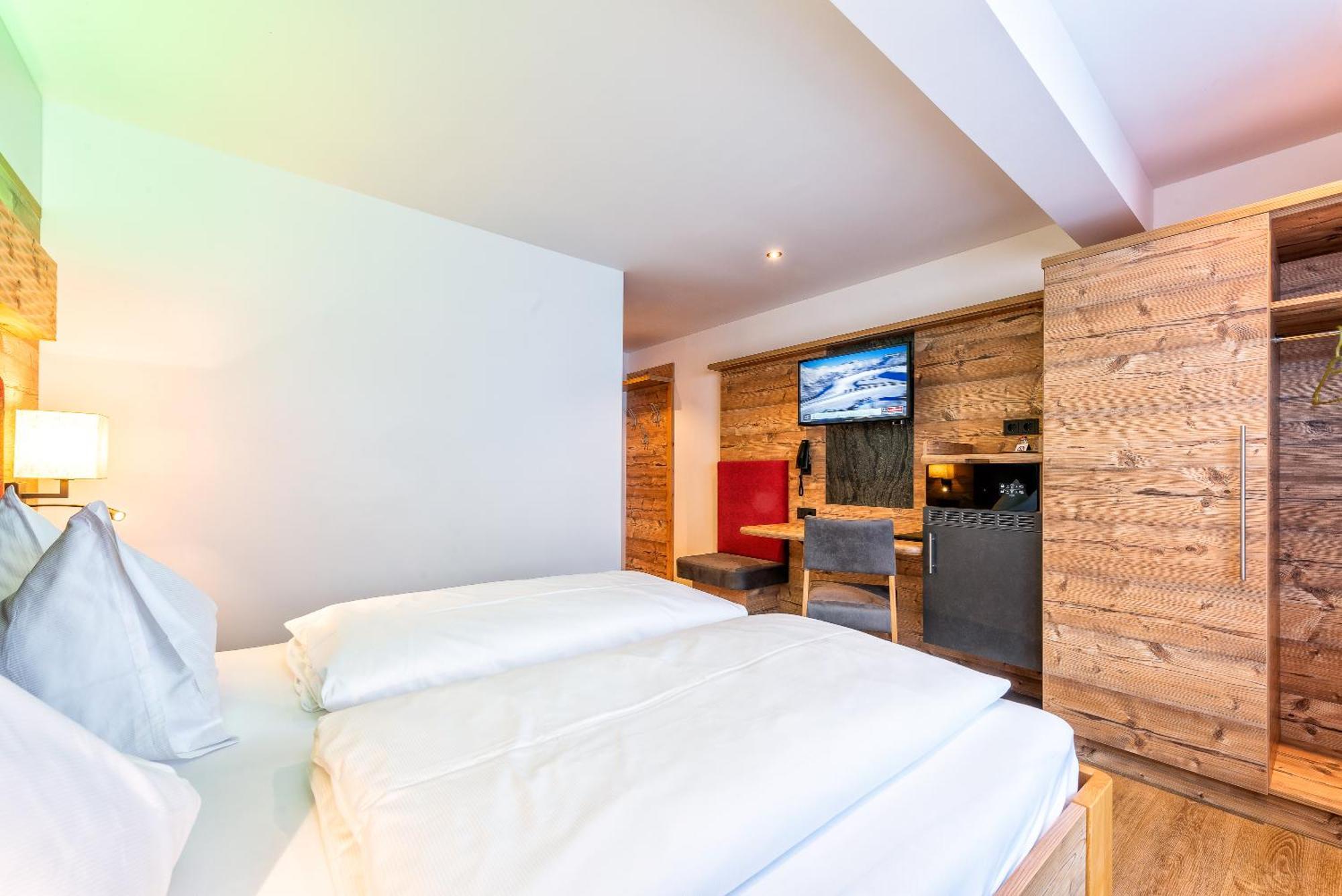 Hotel Garni Siegmundshof - Inclusive Joker Card Im Sommer Saalbach-Hinterglemm Room photo