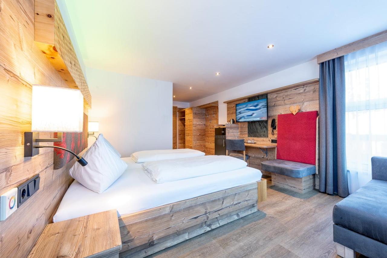 Hotel Garni Siegmundshof - Inclusive Joker Card Im Sommer Saalbach-Hinterglemm Exterior photo